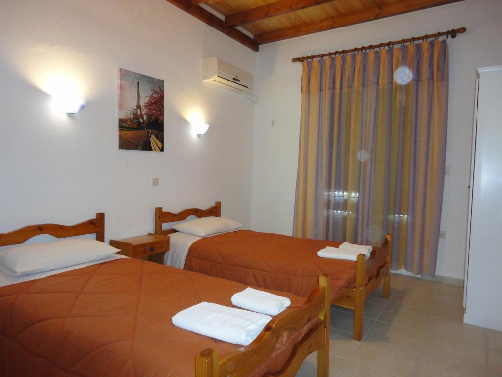 Villa Elli Panoramic View Ipsos Room photo